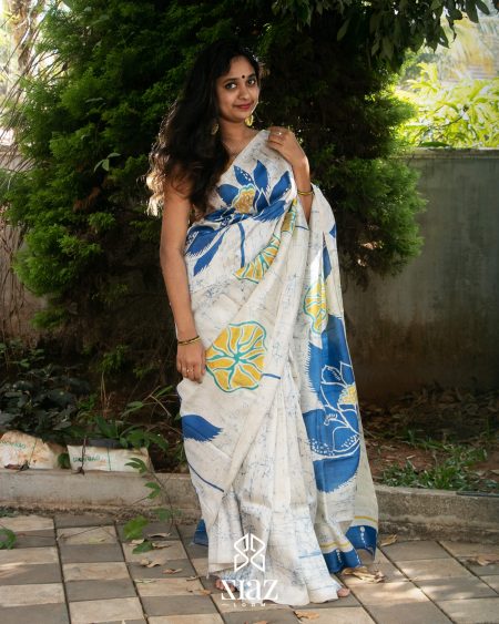 BPBS2101003 – Siazloom White Light weight Bishnupuri Silk Saree with floral Batik/Wax Painting