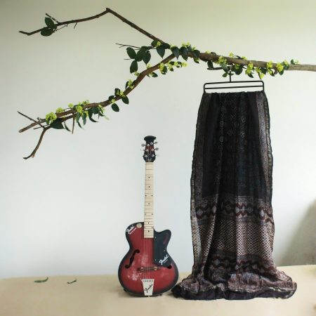 SIAZLOOM Black colour Chanderi Silk Saree with Bandhej work from Rajasthan