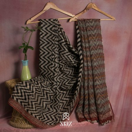 SIAZ LOOM - Bagru printed Kota cotton saree with black zigzag prints and maroon printed pallu